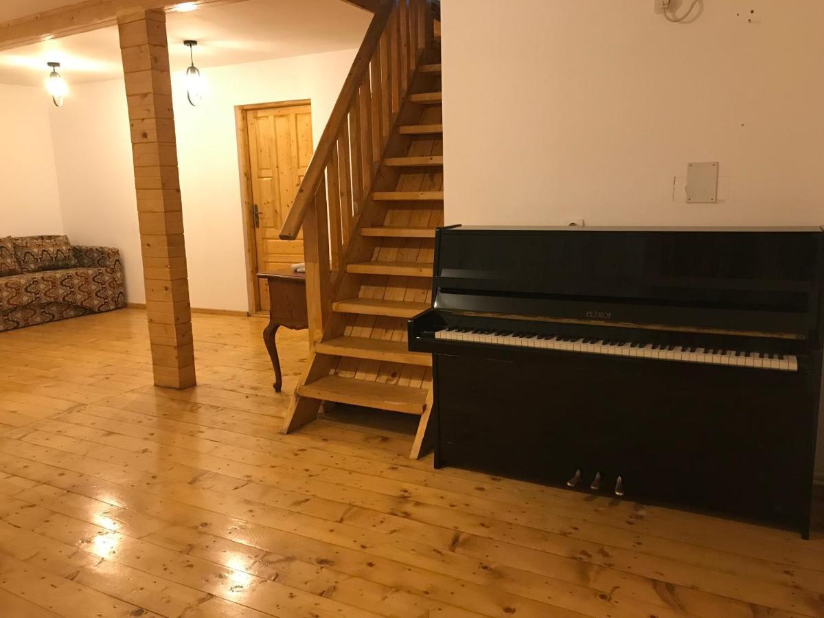 Casutele Doftanei Apartment Tesila Ngoại thất bức ảnh